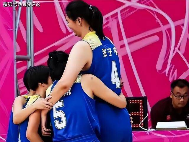 仙女美人被多人糟蹋h
