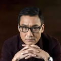 被陌生人拉到公车后面爽